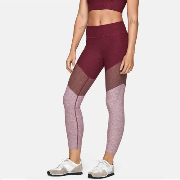 Outdoor Voices Berry Pink Purple Springs 7/8 Tight Leggings Size Medium - Picture 5 of 12